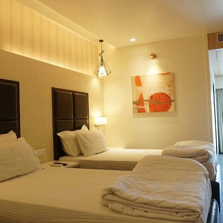 Palette - Four Seasons Recreation Resort Jālgaon Exterior photo