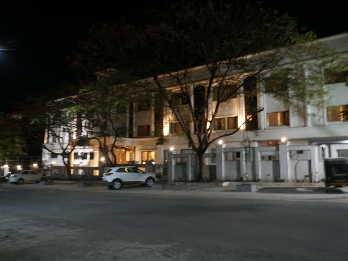 Palette - Four Seasons Recreation Resort Jālgaon Exterior photo