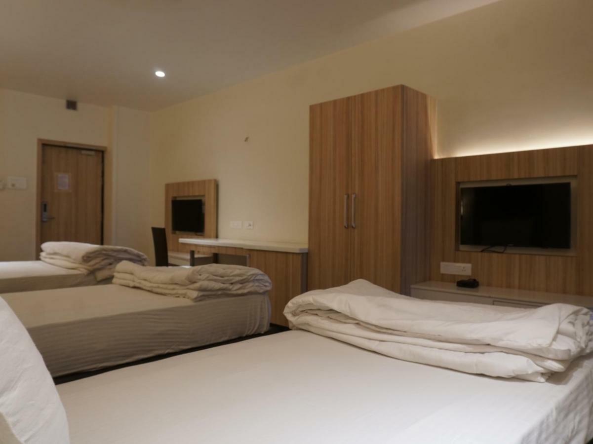 Palette - Four Seasons Recreation Resort Jālgaon Exterior photo