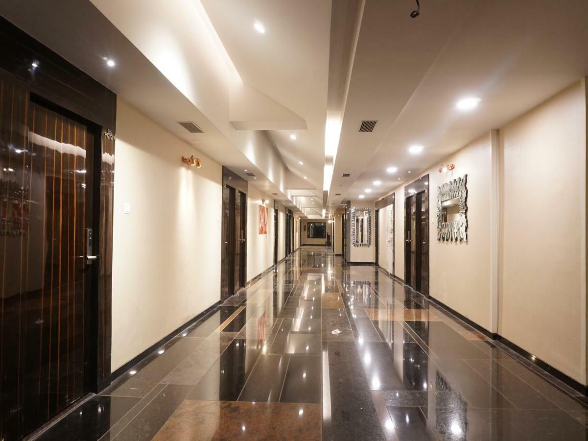 Palette - Four Seasons Recreation Resort Jālgaon Exterior photo