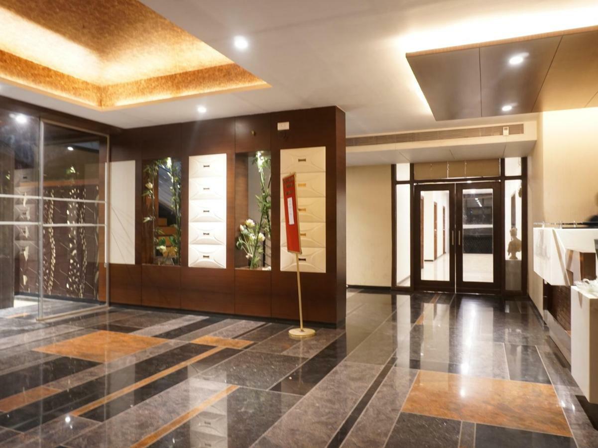Palette - Four Seasons Recreation Resort Jālgaon Exterior photo