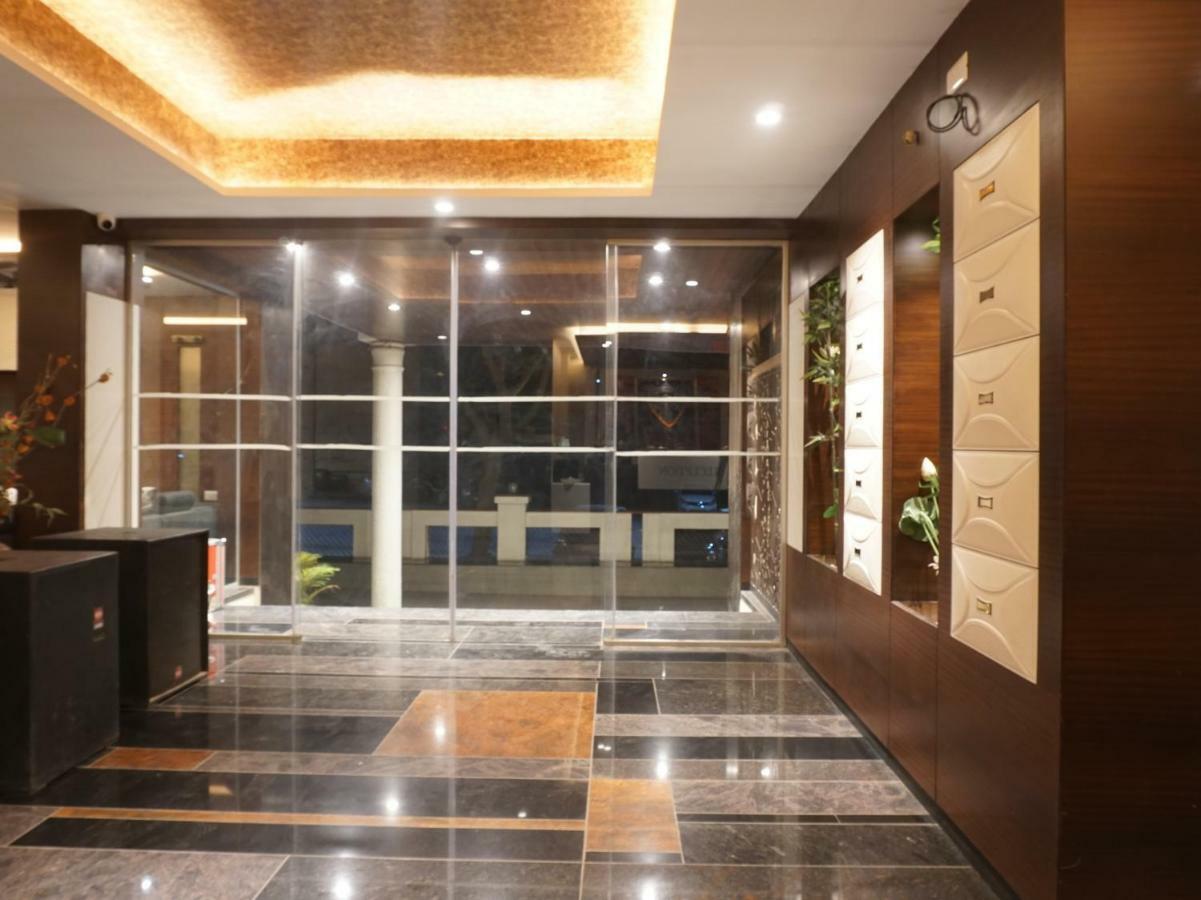 Palette - Four Seasons Recreation Resort Jālgaon Exterior photo